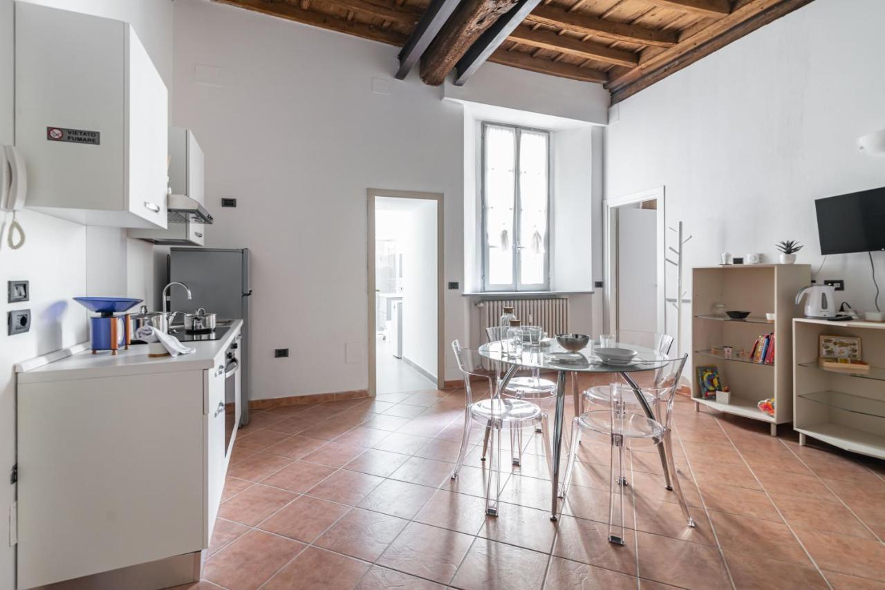 House Of Foscolo - Palazzo Cornazzani - By Host4U Leilighet Pavia Eksteriør bilde
